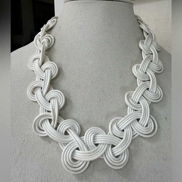 White weaved corded necklace - Picture 1 of 7
